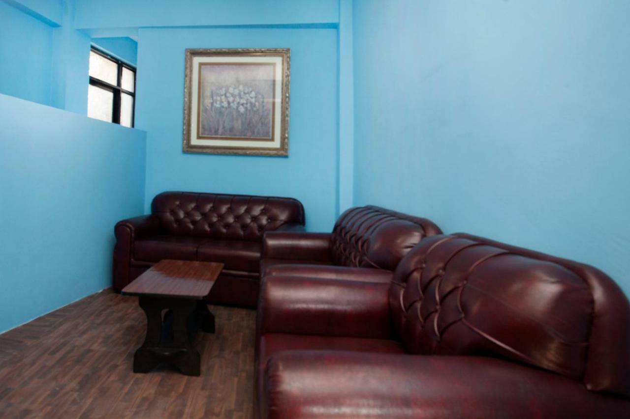 Hotel Crossroads Kathmandu Esterno foto