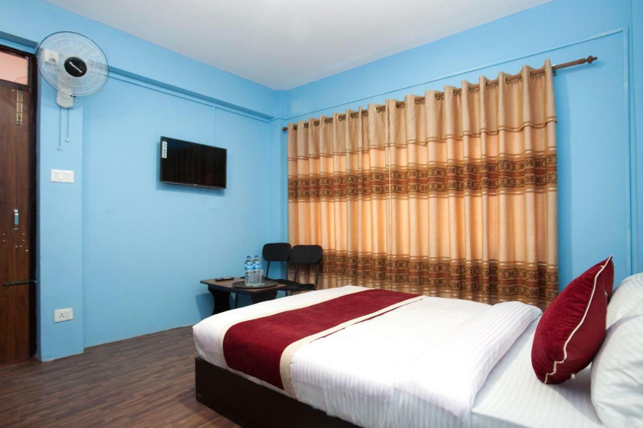 Hotel Crossroads Kathmandu Esterno foto