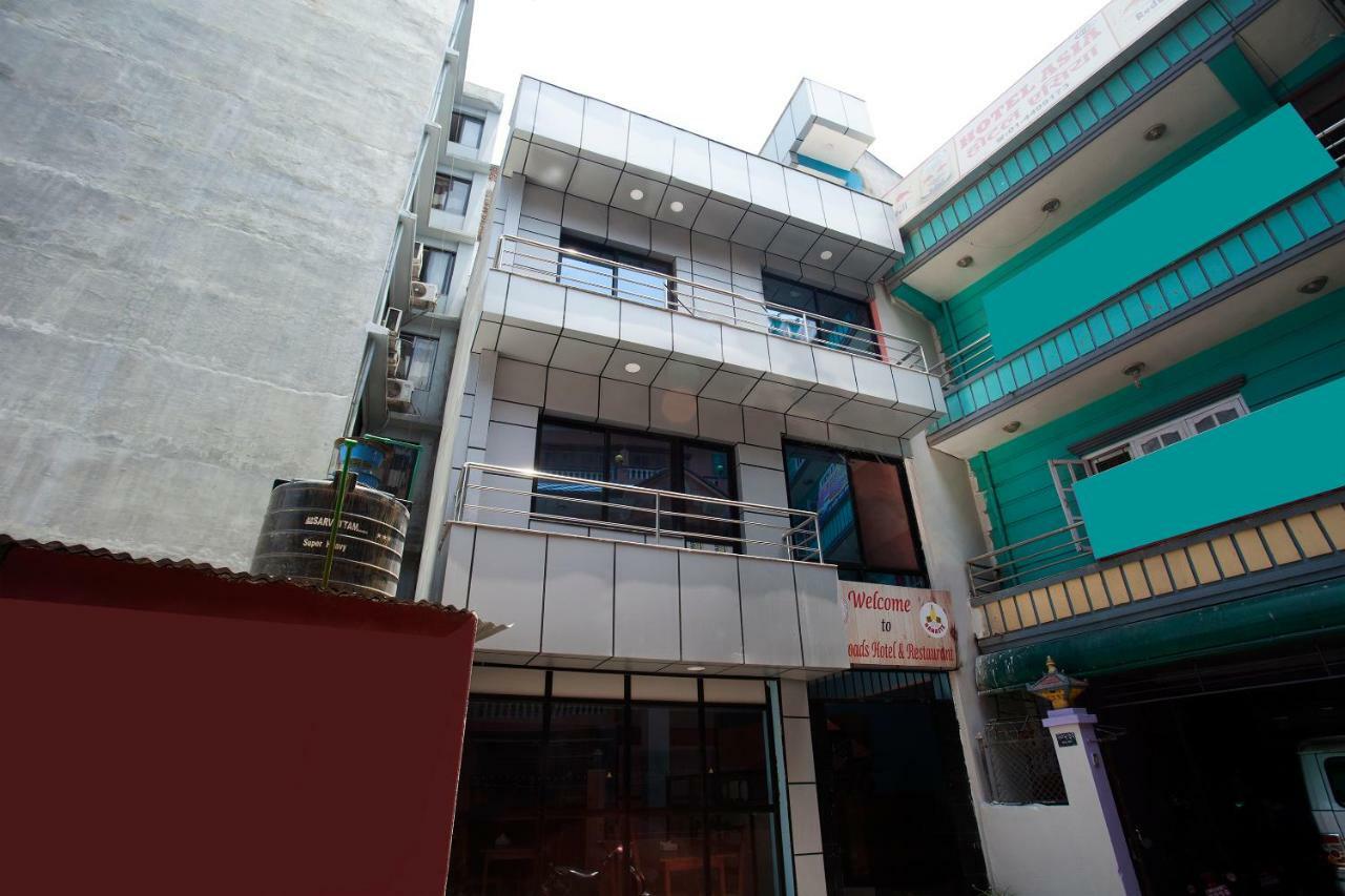 Hotel Crossroads Kathmandu Esterno foto