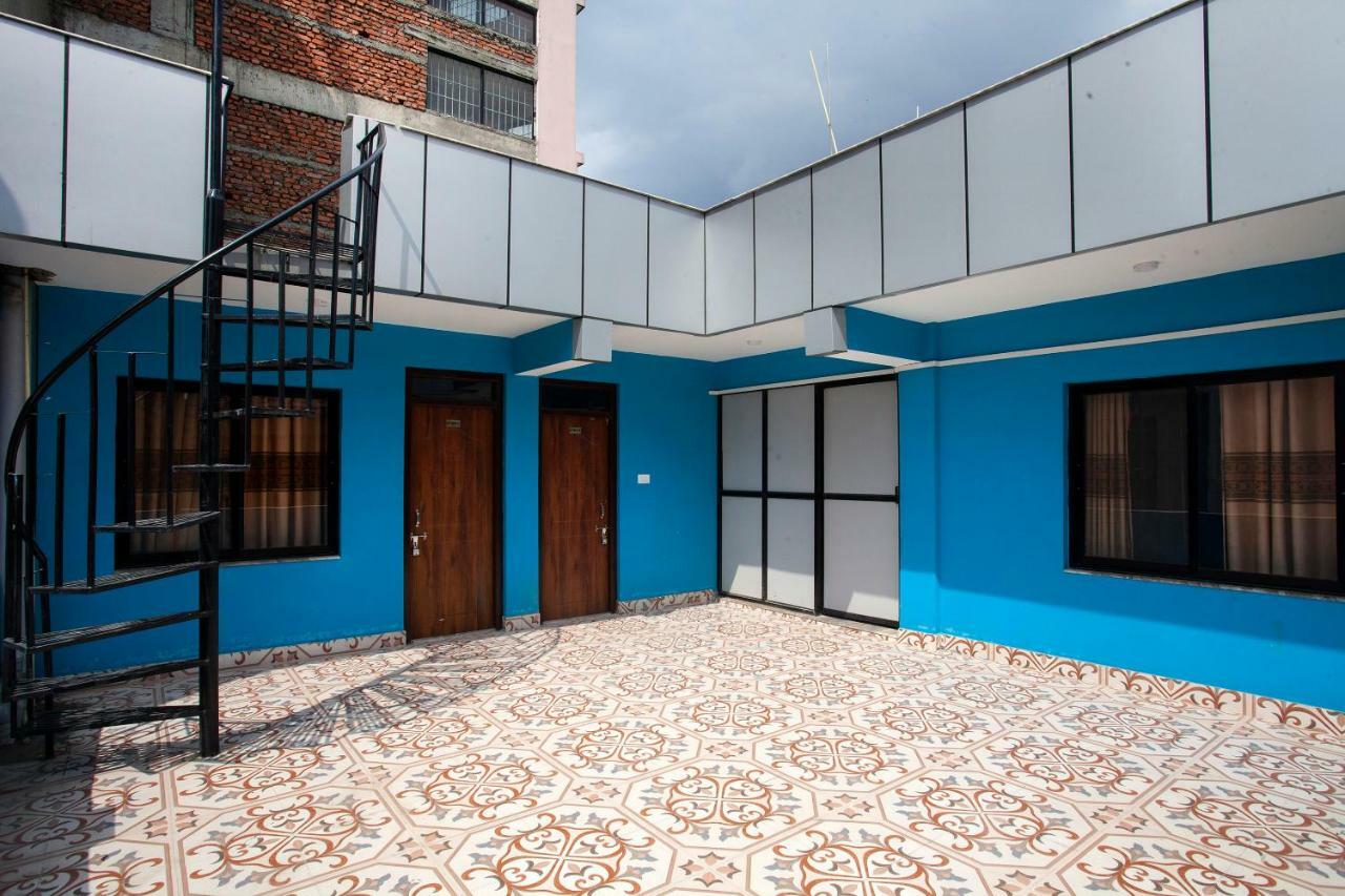 Hotel Crossroads Kathmandu Esterno foto