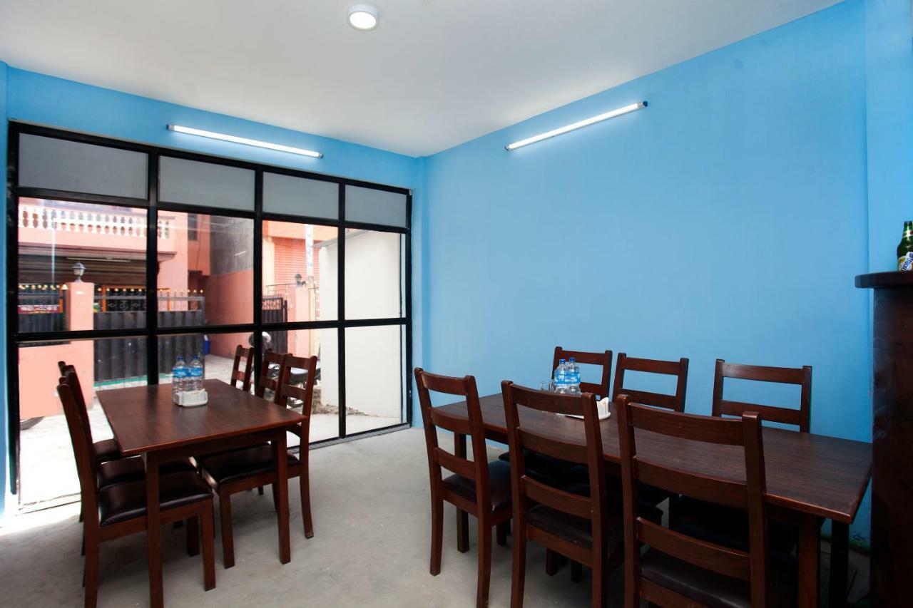 Hotel Crossroads Kathmandu Esterno foto