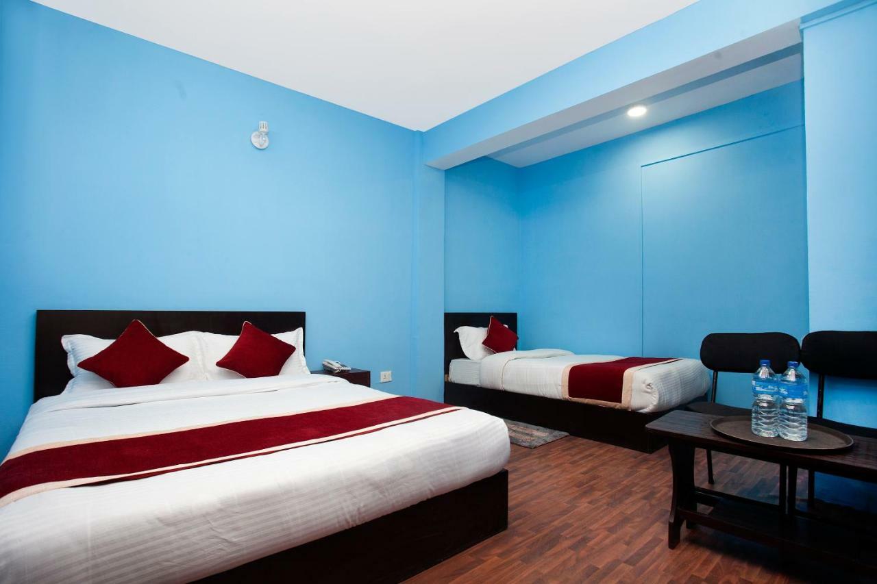Hotel Crossroads Kathmandu Esterno foto